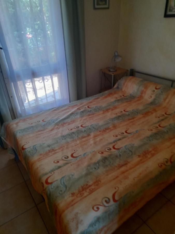 Logement Calme Proche Mer, 4 Personnes, St Aygulf Frejus Exterior photo